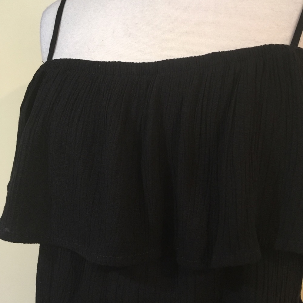 Off Shoulder Ruffle Overlay Romper with Pockets - Picture 5 of 6